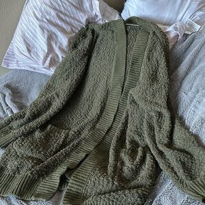 Cute cardigan size L